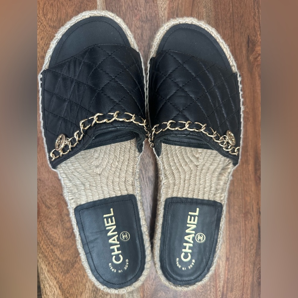 Chanel Black Quilted Espadrille Slides size 40